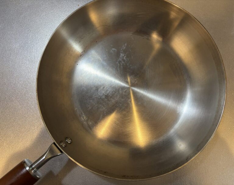 クーベルのstainlessフライパン(1年以上使用画像)